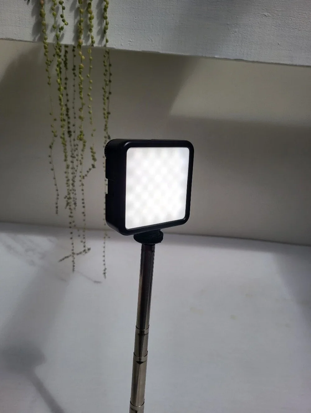 Promaster Basis Connect LED Rechargeable Portable Bi Color On Camera Light EUC